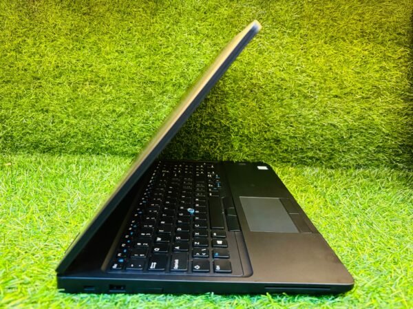 Renewed Dell Latitude 5590/ I5 8th GEN - Image 2